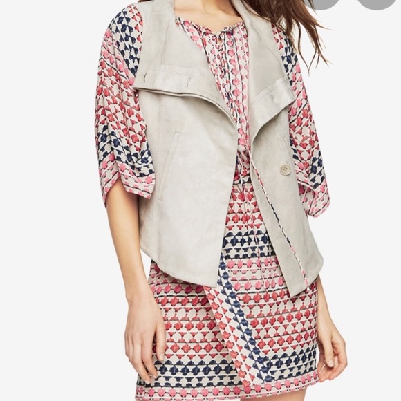 BCBG faux suede vest, khaki tan, with pockets, button front, buttery soft shirt - Picture 3 of 16